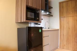 Simply Look Studio Room Gateway Park LRT City Bekasi Apartment By Travelio - Bekasi - 3