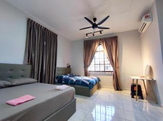 55 Homestay Bakri Muar Lovely House 12 pax - Kampong Parit Ulu - 3