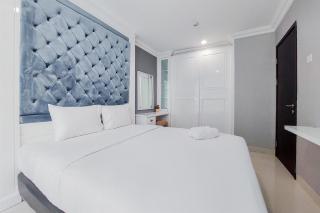 Comfort Designed 1BR at Brooklyn Alam Sutera Apartment By Travelio - Tangerang - 6