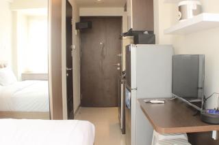Nice and Elegant Studio Apartment at Mustika Golf Residence By Travelio - Bekasi - 3