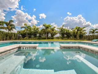 Last Minute Disney Getaway! Private Pool, Hot Tub & Games Room. Book Now! #97191 - Orlando - 6