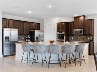 Last Minute Disney Getaway! Private Pool, Hot Tub & Games Room. Book Now! #97175 - Orlando - 1