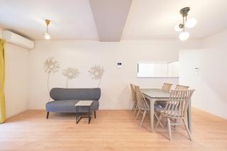 Sunny Court - 1