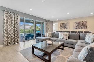 Last Minute Disney Getaway! Private Pool, Hot Tub & Games Room. Book Now! #97173 - Orlando - 1