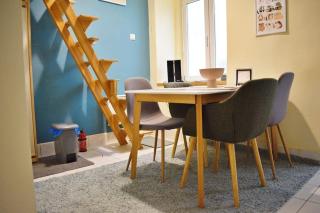 2 Room Home Office-Friendly Apartment - 5