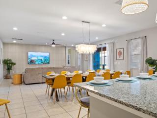 Last Minute Disney Getaway! Private Pool, Hot Tub & Games Room. Book Now! #97201 - Davenport - 2