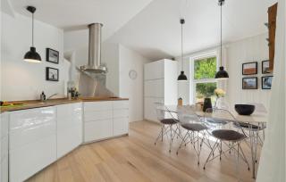 Gorgeous Home In Nexø With Kitchen - 6