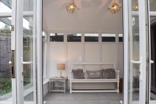 Clickers Cottage - Woodford - 2
