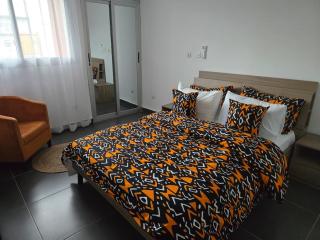 Appartement Moderne 2 Chambres, Quartier Prisé - 9