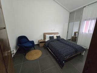 Appartement Moderne 2 Chambres, Quartier Prisé - 8