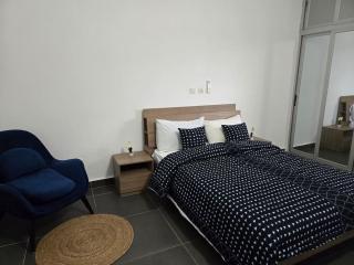 Appartement Moderne 2 Chambres, Quartier Prisé - 4