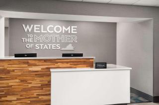 Hampton Inn Roanoke/Hollins - I-81 - Roanoke - 8
