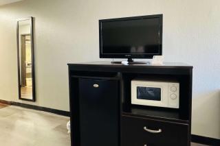Econo Lodge Inn & Suites - Centerville - 6