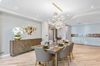 Sophisticated 3 Bed Palm Jumeirah w Beach Access - Dubai - 3