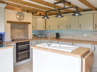 Well Cottage - Itchingfield - 2