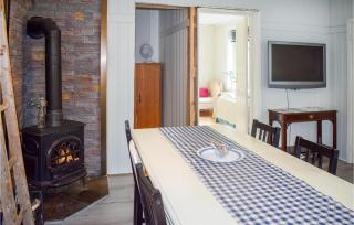 2 Bedroom Amazing Apartment In Vear - - 7