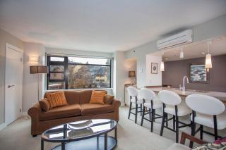 Carleton Lodge - Whistler - 1