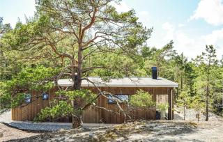 Lovely Home In Risør With Kitchen - 1