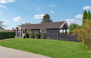 3 Bedroom Beautiful Home In Skibby - Skibby - 2