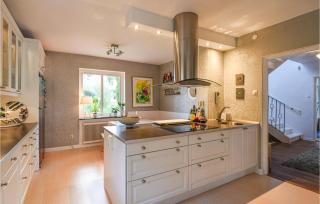 Stunning Home In Göteborg With Sauna - Göteborg - 5