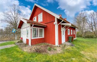 3 Bedroom Cozy Home In Unnaryd - 1