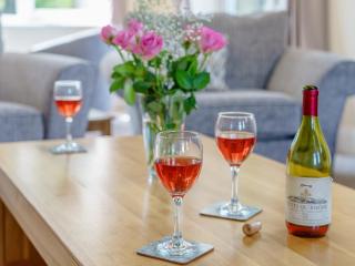 Renchers Farmhouse - Crossway Green - 7