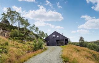 Beautiful Home In Jøsenfjorden - 1