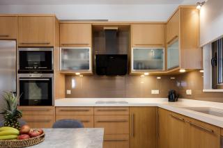 Quiet Villa Aviana,garden, heated pool,BBQ,jacuzzi - Gerani - 2