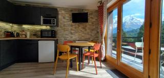 Appartement Saint Gervais les Bains piscine et vue imprenable Mont Blanc - Saint-Gervais-les-Bains - 9