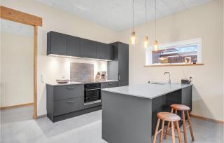 3 Bedroom Cozy Home In Tarm - 6