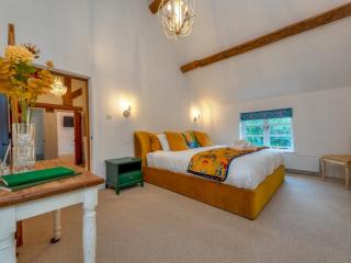 Cottage Retreat - Fireplace Garden nr Ironbridge Pass the Keys - Telford - 6