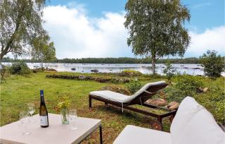 Awesome Home In Älmhult With Lake View - 9