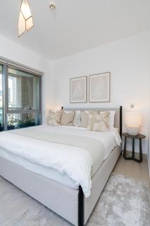 Luxury High Floor 1BR with Full Burj Khalifa View by Auberge - 7