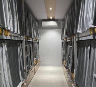 Classy Ac Dormitory - Mumbai - 3