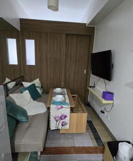 Urban Resort luxury Staycation at Azure Residences Rio Tower - Manila - 6