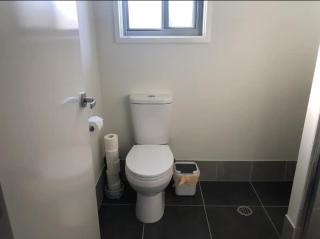 Bright 1 Bedroom Apartment 5km to Surfers Paradise - Gold Coast - 7