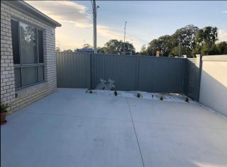 Bright 1 Bedroom Apartment 5km to Surfers Paradise - Gold Coast - 1