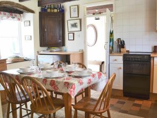 Trem-Y-Don Cottage - Trevine - 6