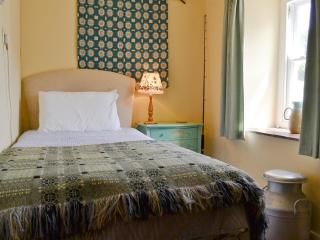 Trem-Y-Don Cottage - Trevine - 1