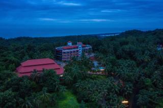 EZHIMALA AYURVEDA AND WELLNESS RESORT - Payyannūr - 1