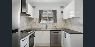 Holiday Rentals - Ascot Park - 4
