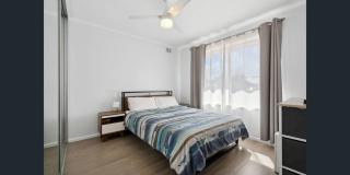 Holiday Rentals - Ascot Park - 1