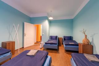 Stellar Female Hostel - Prague - 5
