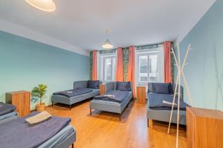 Stellar Female Hostel - Prague - 9