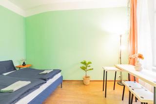 Stellar Female Hostel - Prague - 1
