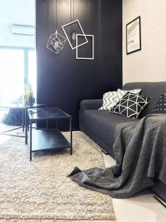 Bmchomes Mercu summer suite - 8