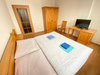 Hotel Zlatý Chlum - Česká Ves - 8