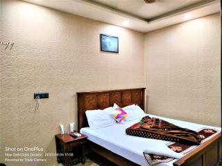 Shamim Residency ---Near Nizamuddin Aulia Dargah - 8