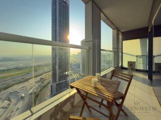 Stylish 1BR Paramount - Iconic City & Pool Views - Dubai - 0