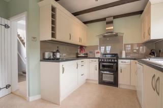 Tides Reach - Dinas - 3